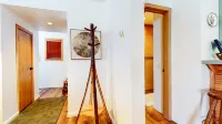 Gas Grill and Access to Athletic Club - Spacious Bright Oasis