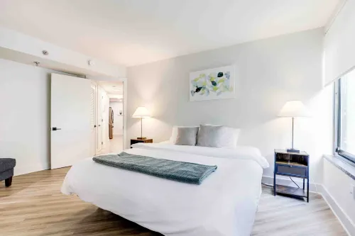 Spacious Balcony and Access to Pool and Fitness Center - Beautiful Urban Retreat