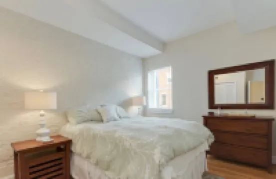 Charming Victorian Escape with Modern Amenities - Cozy Sanctuary Hotels in 