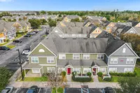 Resort-Style Pool and Tiki Bar Access - Charming Getaway Hotels in Osceola County