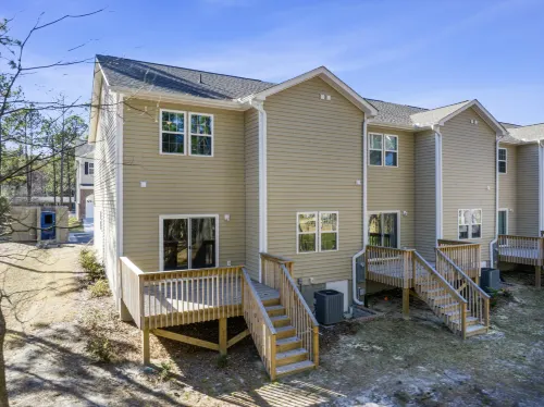 The Elm at Ducks Landing Hotels in Aberdeen