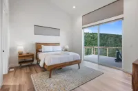 Stunning Views and Outdoor Fire Pit - Gorgeous Mountain Retreat