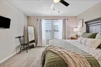 The Meridian Manor | Private 4 Bedroom Home Hôtels à : Eagle