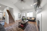 Private Yard, Fireplace and Smart Amenities - Sleek Modern Retreat