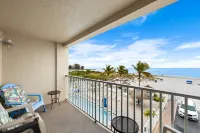 Beach Front Balcony and Granite Kitchen - Stunning Coastal Escape