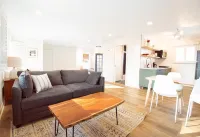 Private Entrance and Close to Downtown - Charming Modern Haven Hotels in Wheat Ridge