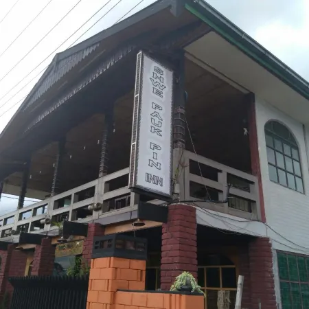 Shwe Pauk Pin Inn Отели рядом с достопримечательностью «Монастырь Шве-Ян-Пяй»