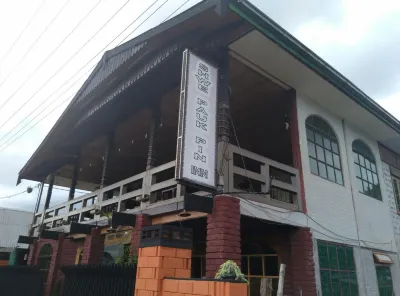 Shwe Pauk Pin Inn Hoteles en 