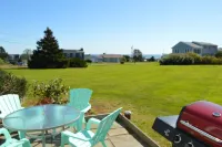Ocean view House w 2 Bedrooms, 2 Bathrooms, living room,fireplace, kitchen,patio