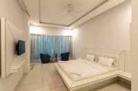 The Grand Monarch Hotel, Ujjain - 停車場