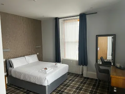 Crown Hotel & Bar Hotels near Inverness Railway Station