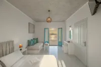 Nevma Suites - balcony