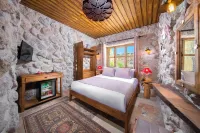 Cappadocia Çavuşin Stone House - balcony
