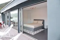 Lakeview Motta Penthouse in Melide - balcony