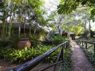 Emdoneni Lodge with Zululand Cat Conservation Project