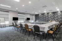 Quality Hotel & Conference Centre - 2-Star