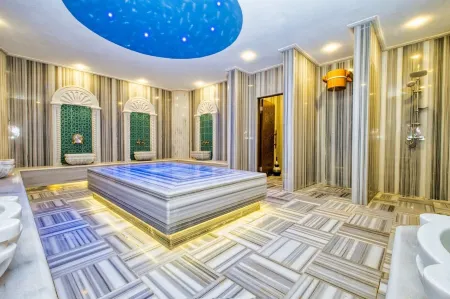 Laristone Suite Spa Hotel Отели рядом с достопримечательностью «Ворота Адриана»