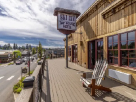Ski Inn Taphouse Hotel Hotels in Sisters
