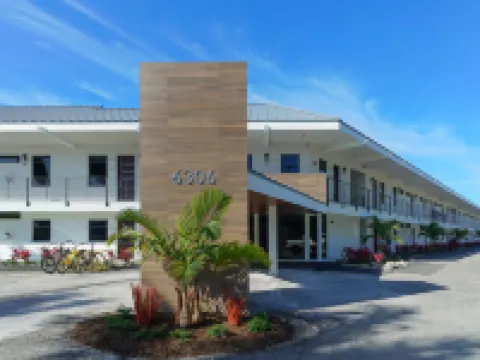 Anna Maria Beach Resort Hotels in Holmes Beach