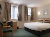Wycliffe Hotel Hotels near Didsbury