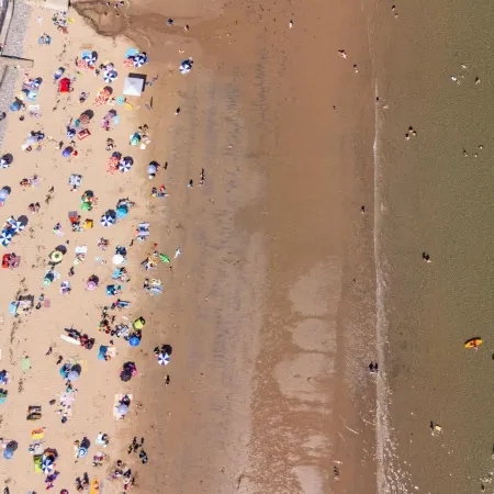 On the Beach - Direct Beach Access Sea Views