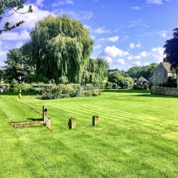 River Nene Cottages