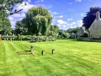 River Nene Cottages Hotels in 