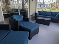 Steps to Water! Sunsets, Hot Tub!  Englewood, FL. the Best Kept Secret!