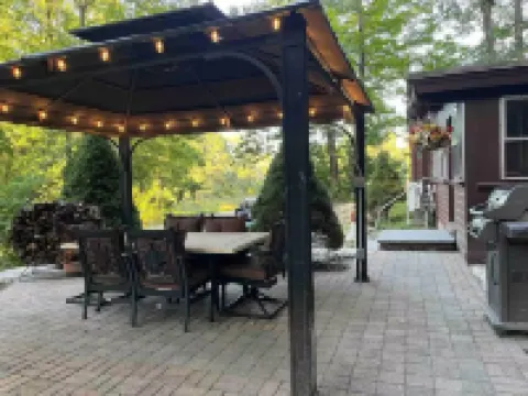 2 Queen and 2 Twin Beds