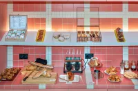 Hôtel Tandem - Boutique Hôtel - sarapan