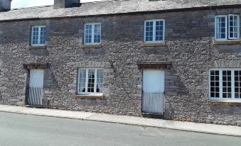 Quiet Cottage on the Rural Edge of Brixham
