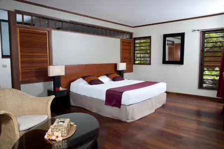 Oure Lodge Beach Resort