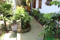 Gerard Holiday Home Hotels in Alawathugoda