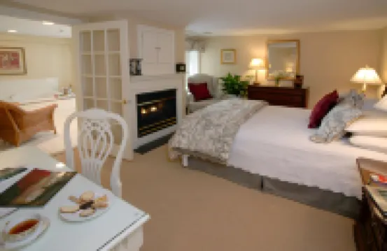 Lambertville House