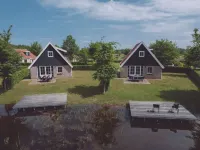 Houses and Group Room Close to Nature Reserve Hôtels à : Marknesse