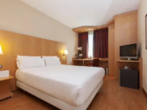 NH サン セバスティアン デ ロス レイエス サン・セバスティアン・デ・ロス・レイエスのホテル