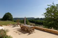 Chambres d'hôtes Avec Piscine la Grange Milou Hotels in Beynac-et-Cazenac