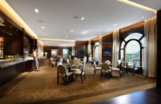 The Venetian Prestige Club Lounge – Daily Breakfast Included with Private Check-in