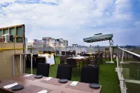 The Moziac Hotel
