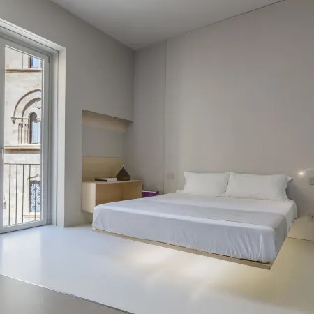 Fiveplace Design Suites & Apartments