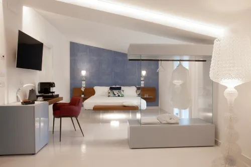 Aquamaris Design Suite & Spa - Homestays