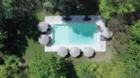 Borgo Il Poeta - Pools