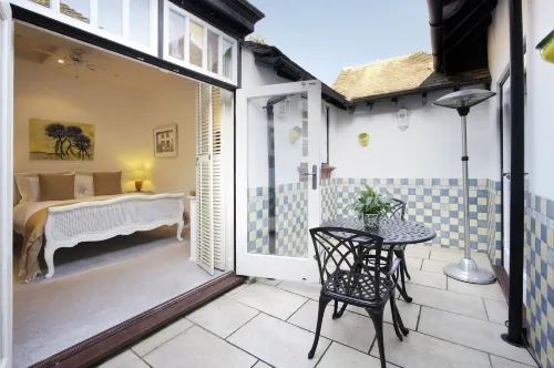 Daisybank Cottage Boutique Bed and Breakfast - Wifi