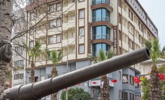 Çanak Hotel