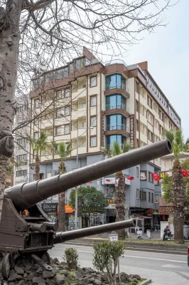 Çanak Hotel Hôtels à : 