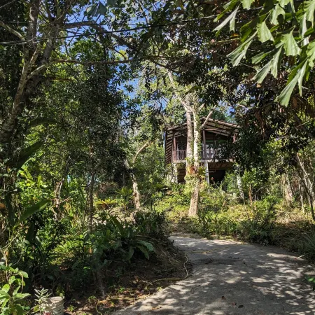 Villa Sri Kampung Отели рядом с достопримечательностью «Площадь Орла»