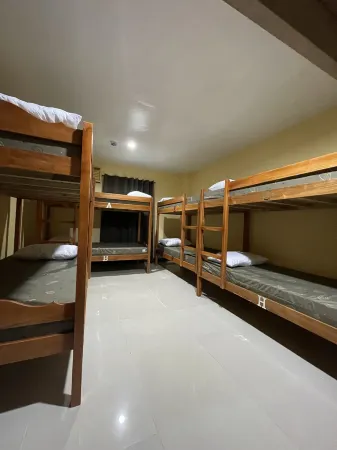 Casa Preciosa Moalboal Inn