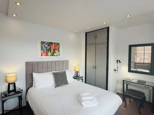 Charlotte House Hotel di Burton