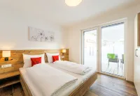 Aurora Mountain Chalet by we Rent, Summercard Included - Bungalows