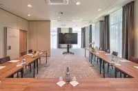 Karls Hotel Hotels in Scheer